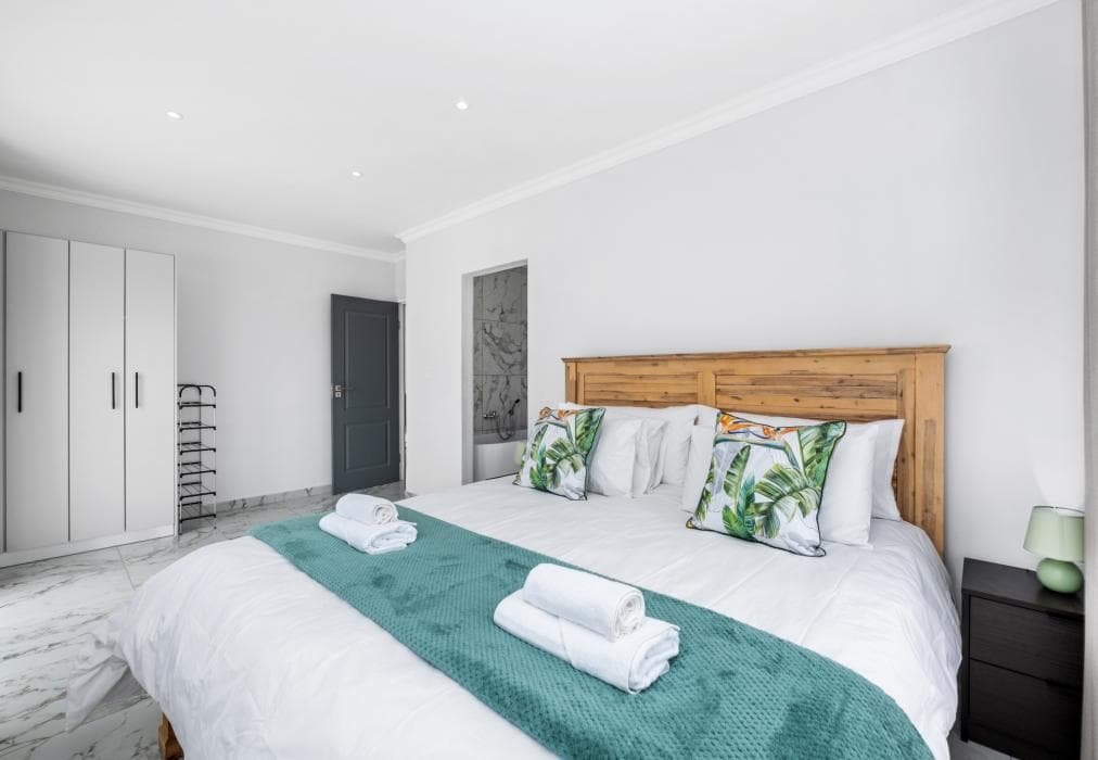 Sunlit Oasis Ocean and Golf Retreat