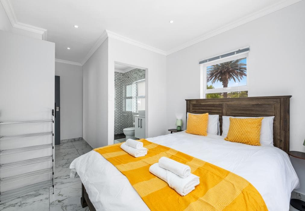 Sunlit Oasis Ocean and Golf Retreat