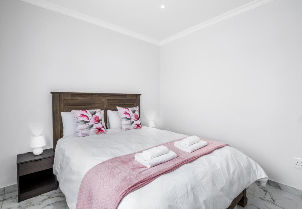 Sunlit Oasis Ocean and Golf Retreat