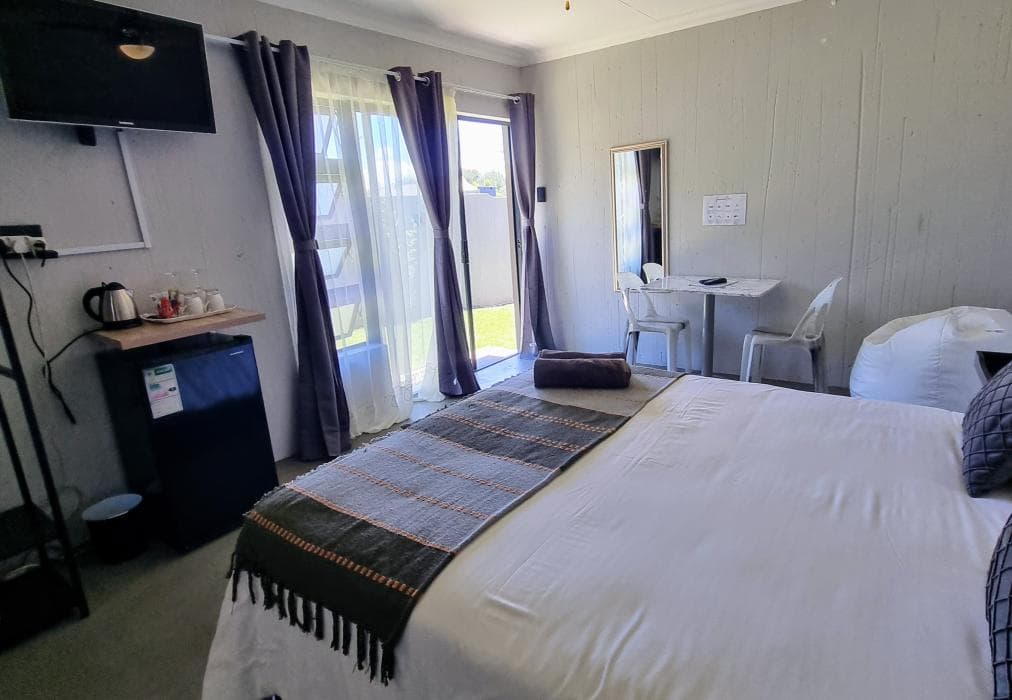 Kaleaba on the Riverside