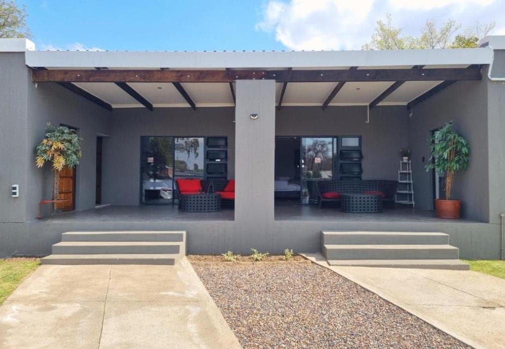 Kaleaba on the Riverside