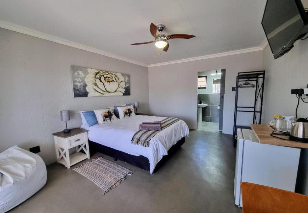 Kaleaba on the Riverside