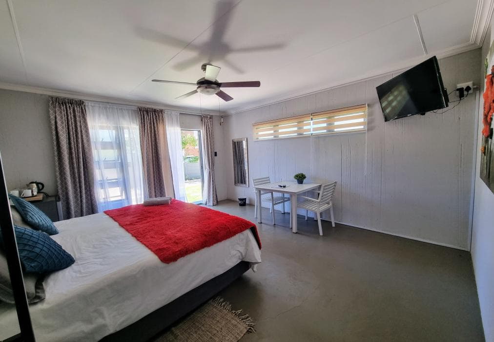 Kaleaba on the Riverside