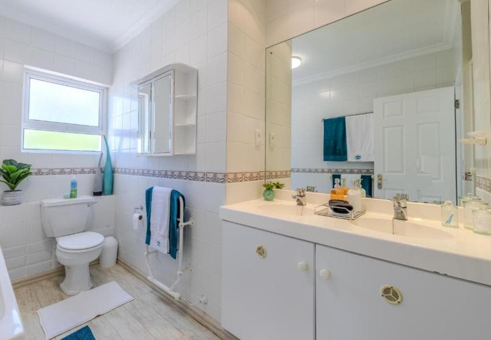 Hermanus - Heart of the Sea