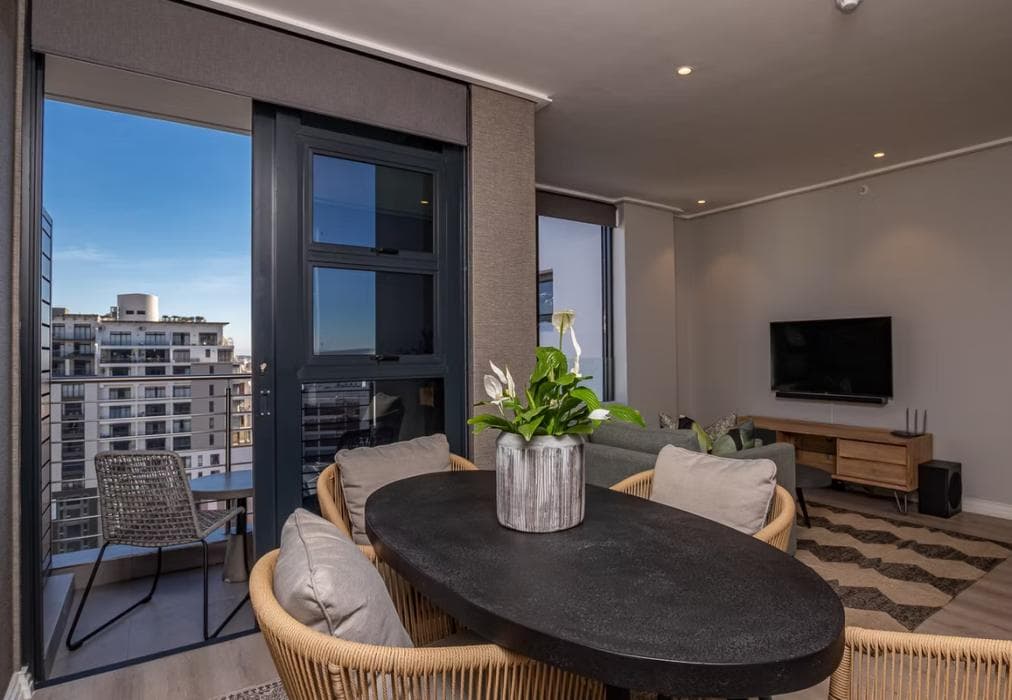 16 on Bree - Luxury 1 Bed