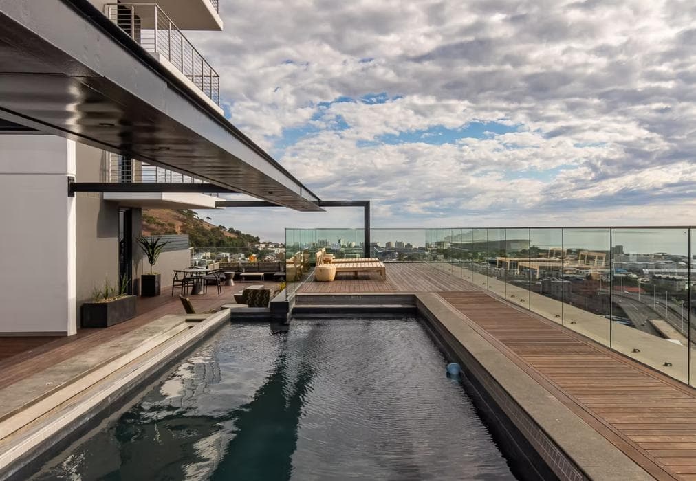 16 on Bree - Luxury 1 Bed