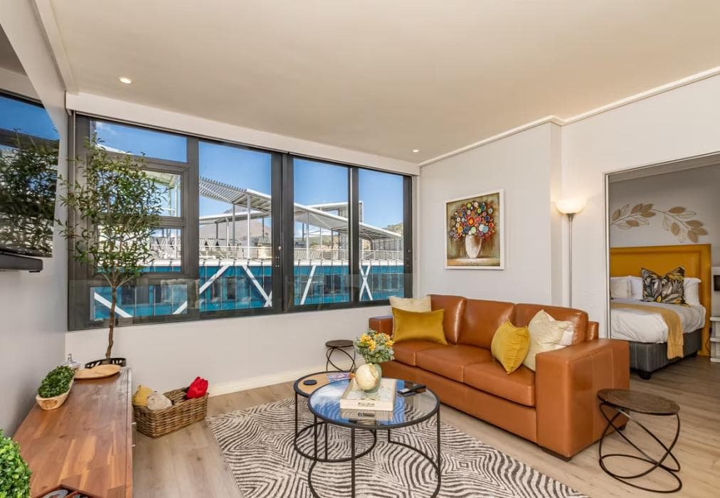 16 on Bree - Luxury 2 Bed