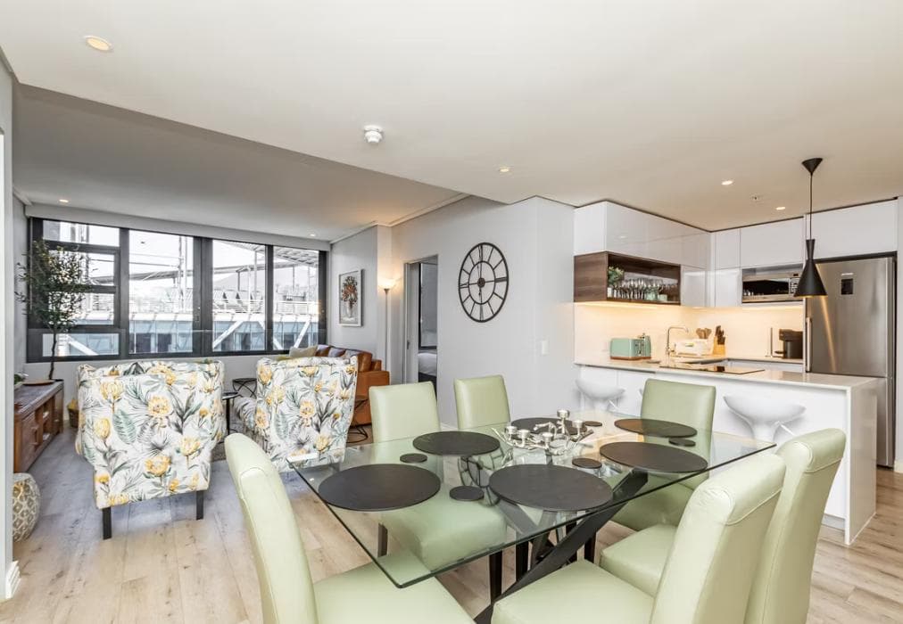 16 on Bree - Luxury 2 Bed