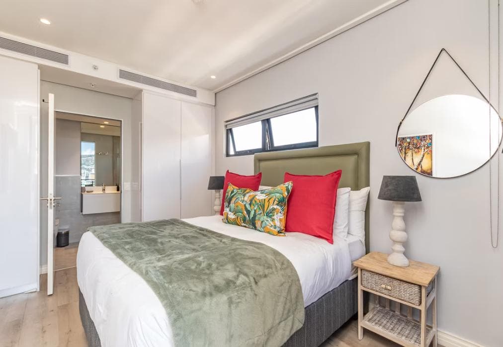 16 on Bree - Luxury 2 Bed