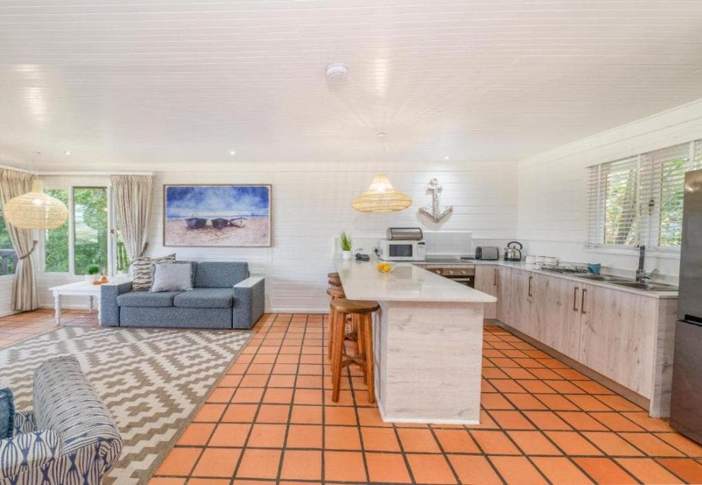 Sunset Nest & Seabreeze Shores