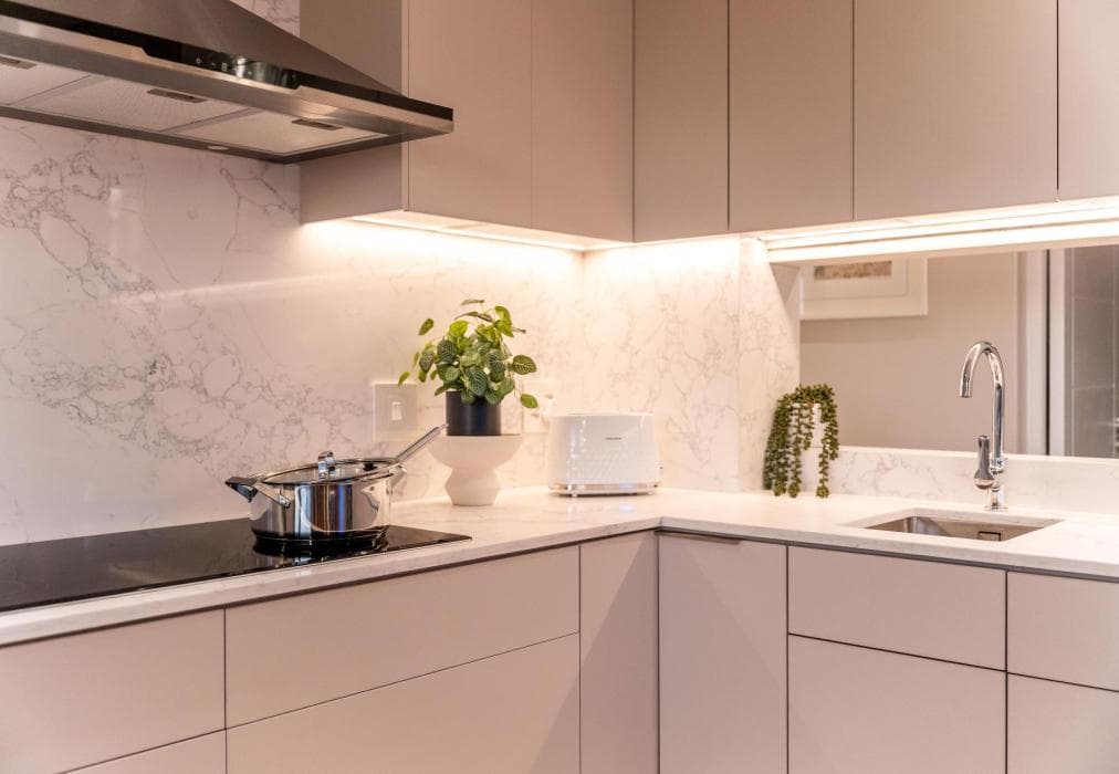 Lisburn Uno on Clifton