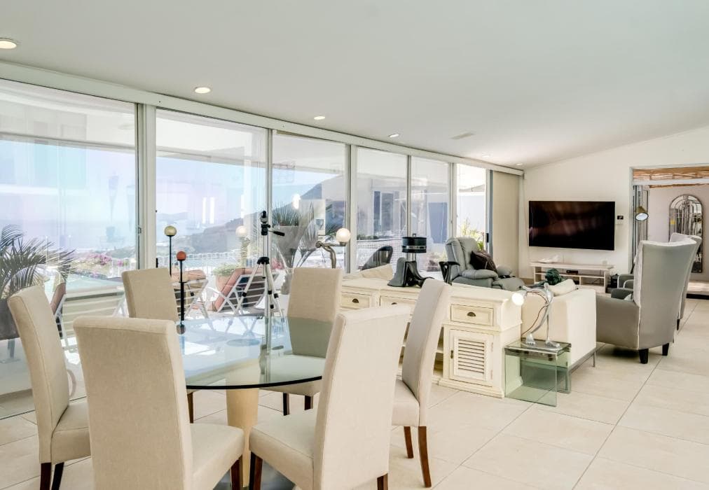 The Sanctuary - Camps Bay