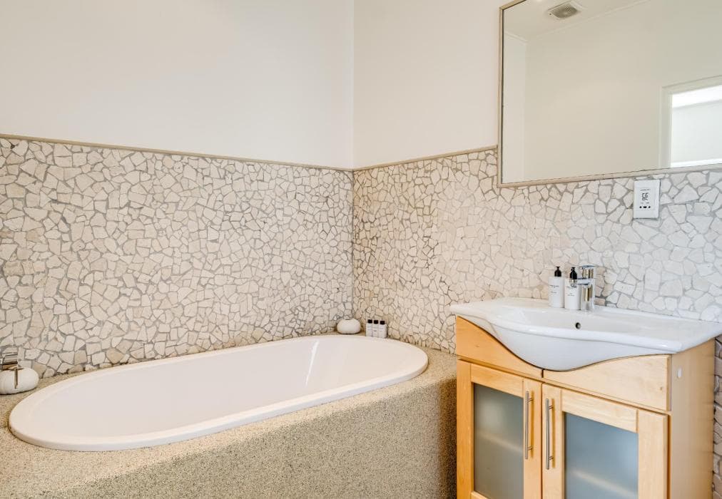 The Sanctuary - Camps Bay