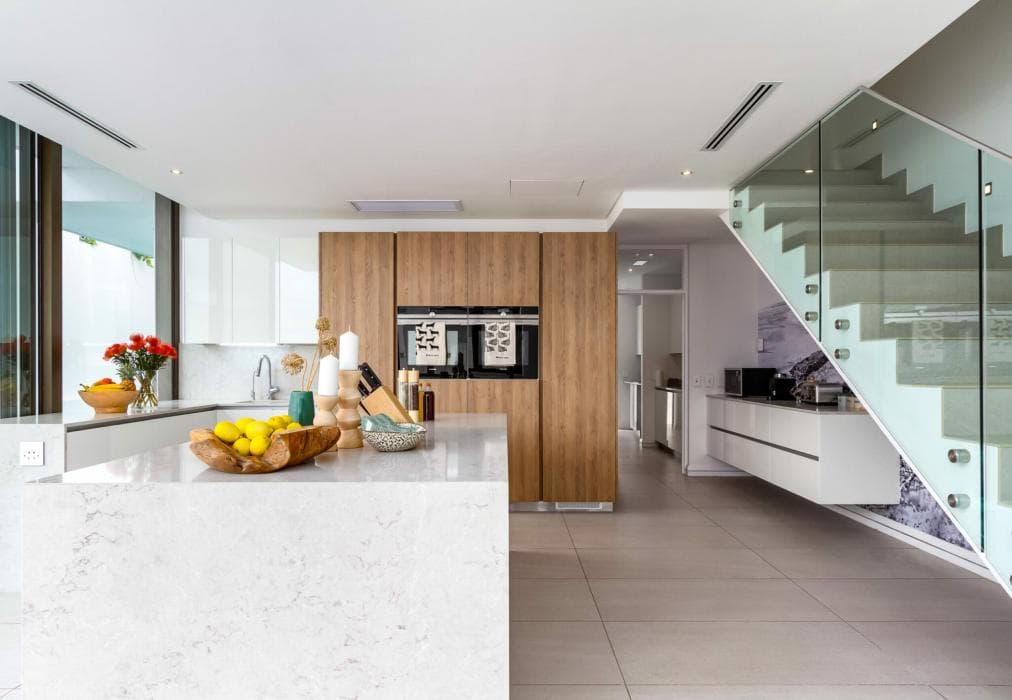 24 Geneva - Large Lux Villa