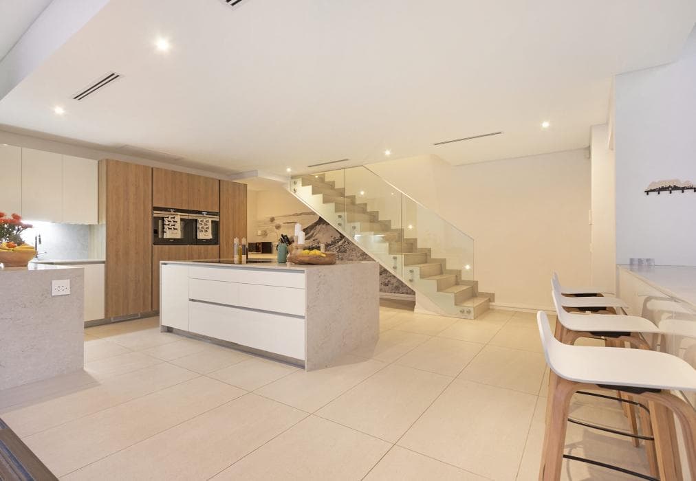 24 Geneva - Large Lux Villa