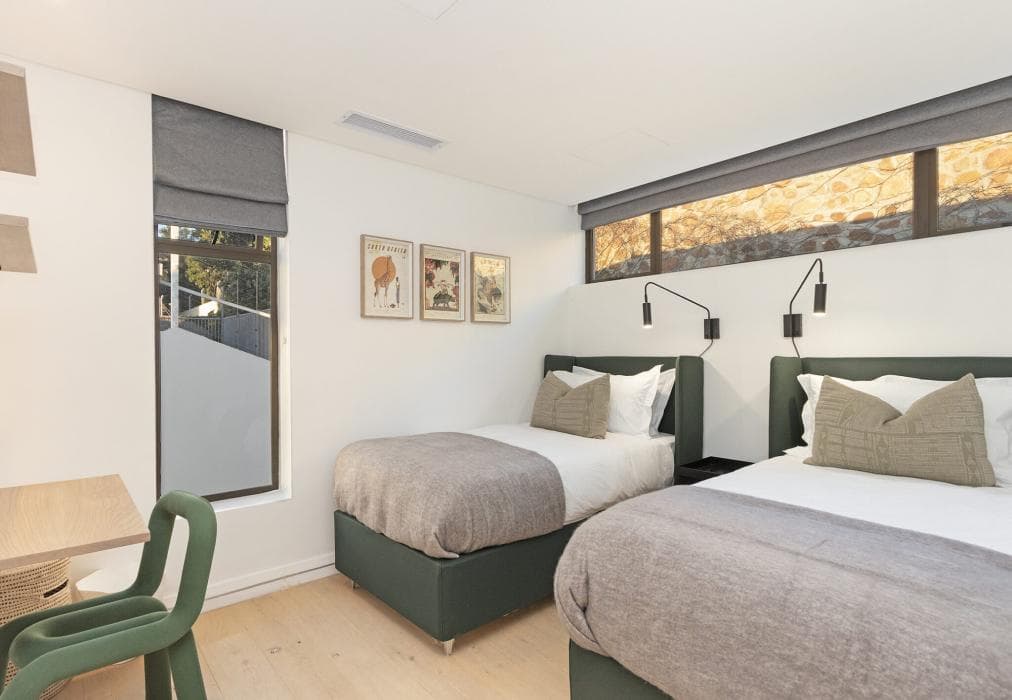 24 Geneva - Large Lux Villa