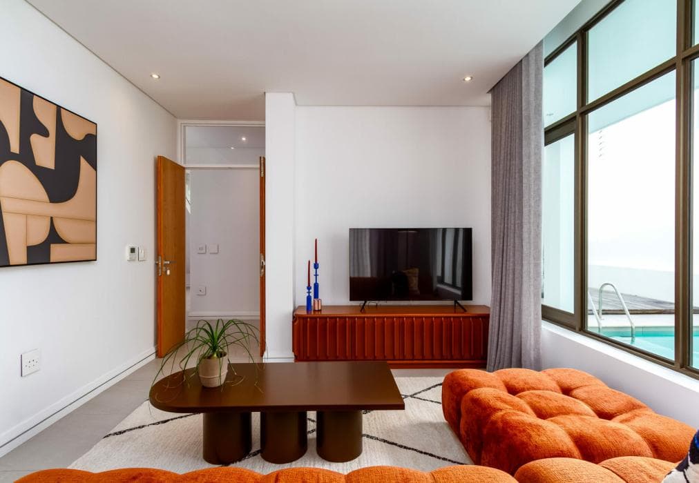 24 Geneva - Large Lux Villa