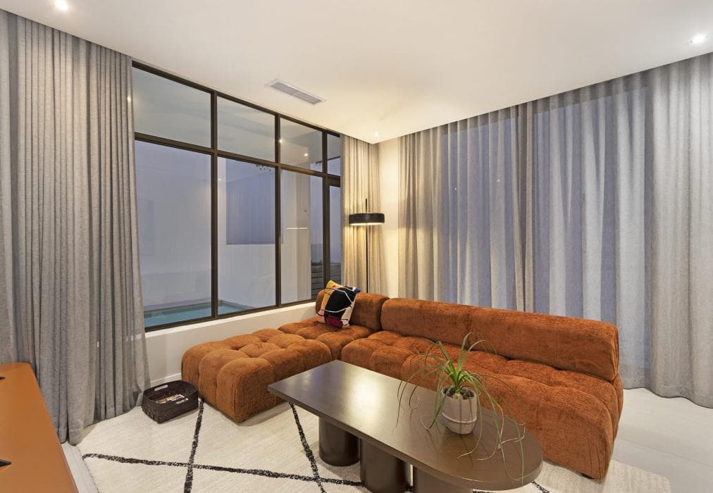 24 Geneva - Large Lux Villa