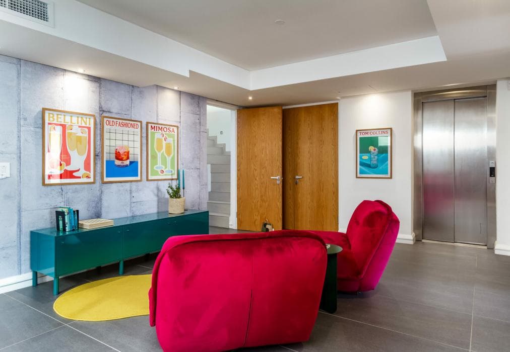 24 Geneva - Large Lux Villa