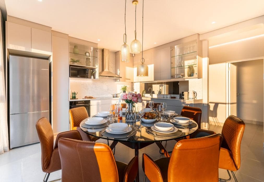 Lisburn on Clifton Villa