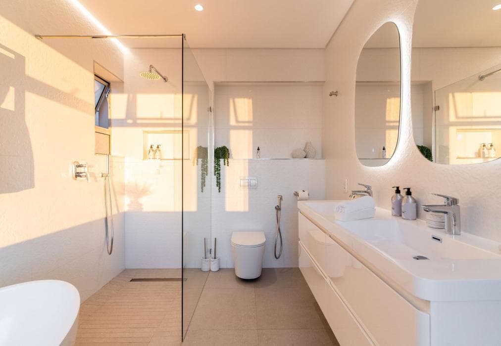 Lisburn on Clifton Villa