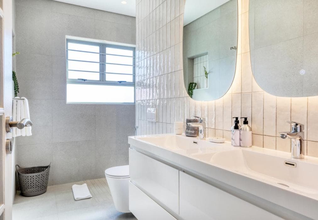 Lisburn on Clifton Villa