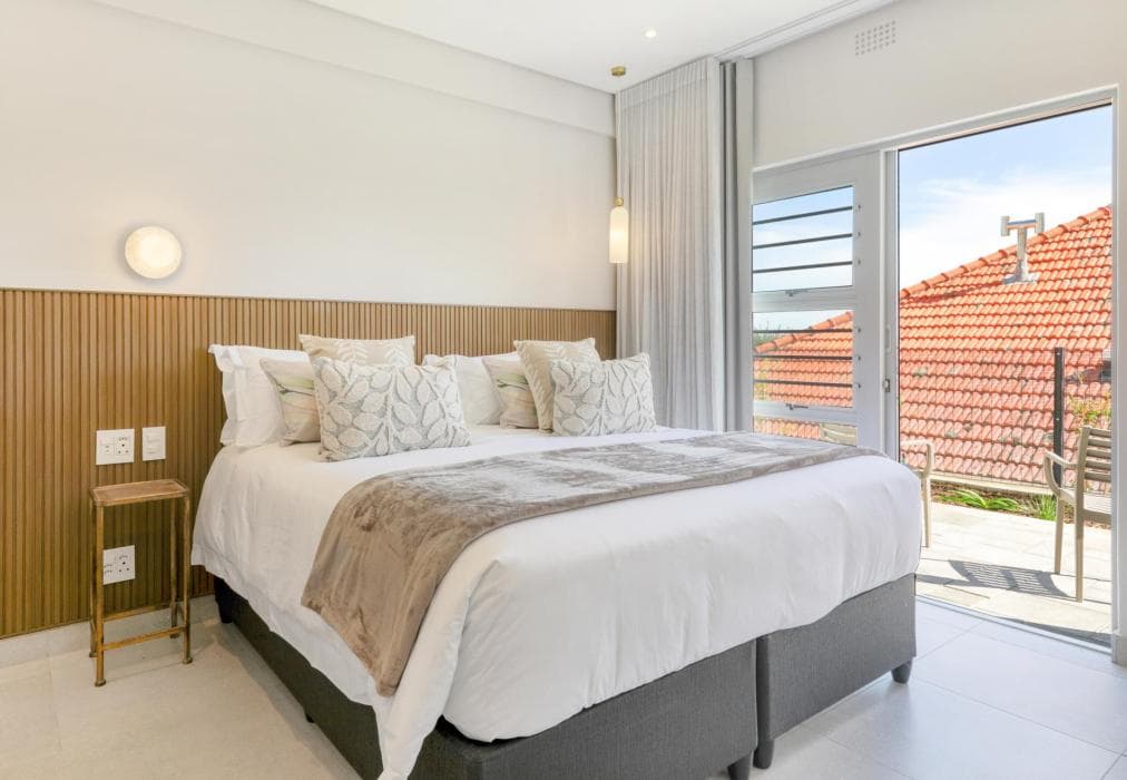 Lisburn on Clifton Villa