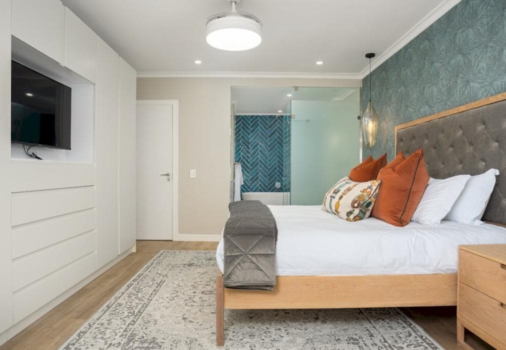 Stylish 3 Bedroom Apartment