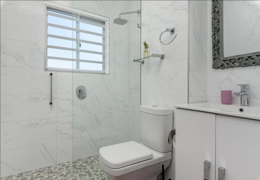 Stunning Seaside Retreat