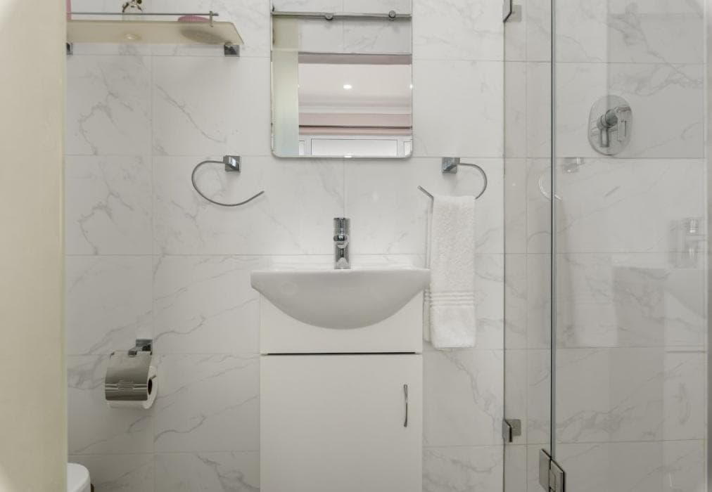 Stunning Seaside Retreat