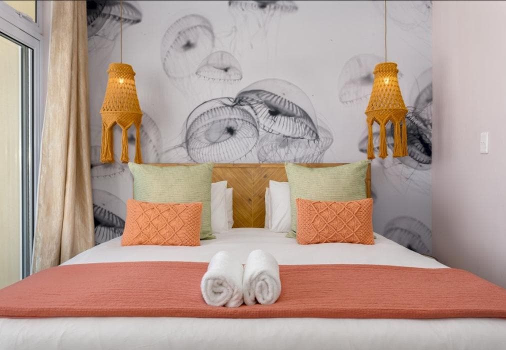 Stunning Seaside Retreat