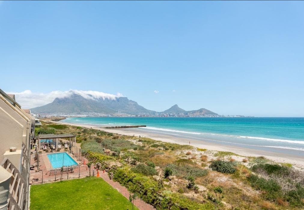 Stunning Seaside Retreat