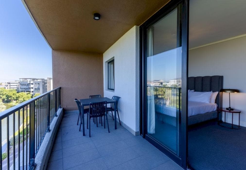 Elegant 3 Bedroom Apartment