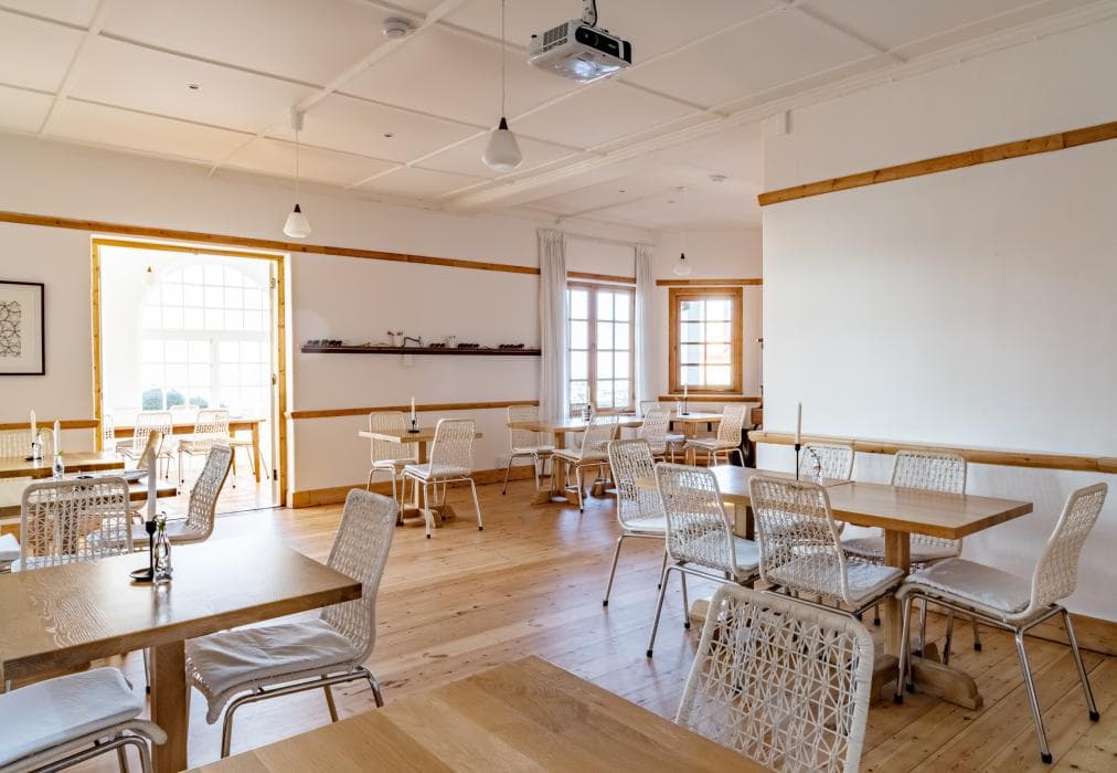 Chartfield Guesthouse & Majestic Apartments