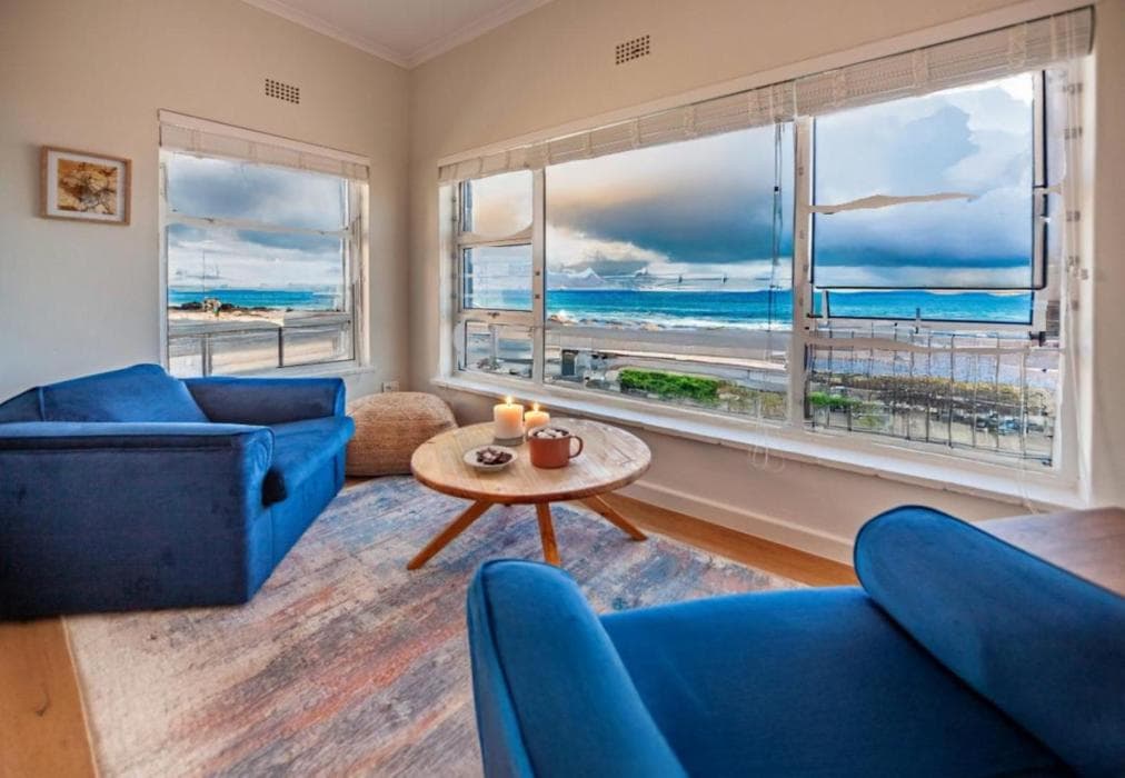 ALTONA 5 Bedroom Beach House
