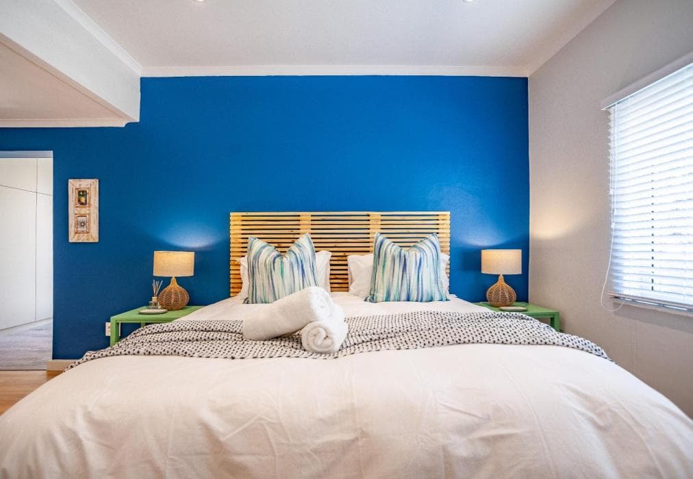 ALTONA 5 Bedroom Beach House