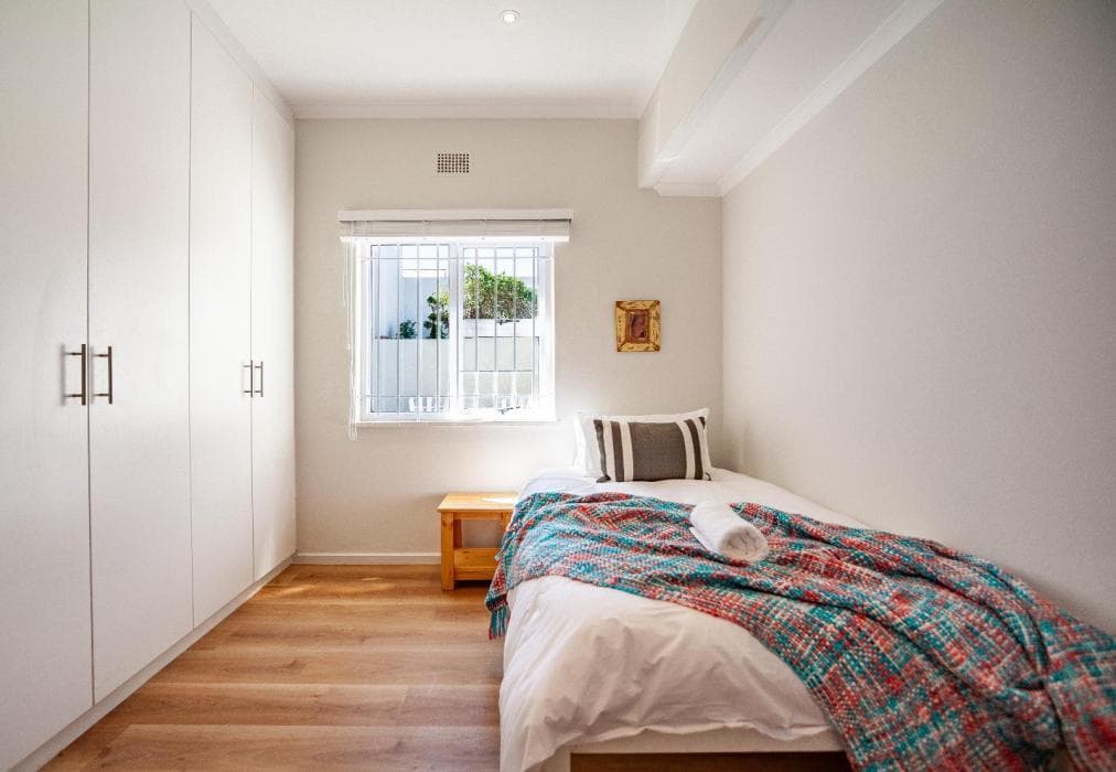 ALTONA 5 Bedroom Beach House