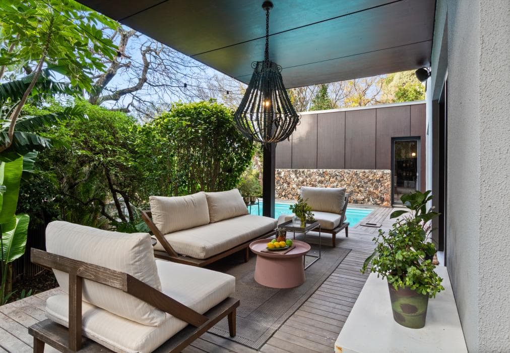 Higgo Crescent Villa