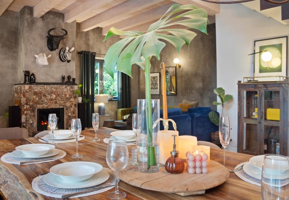 Higgo Crescent Villa