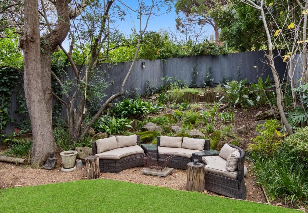 Higgo Crescent Villa