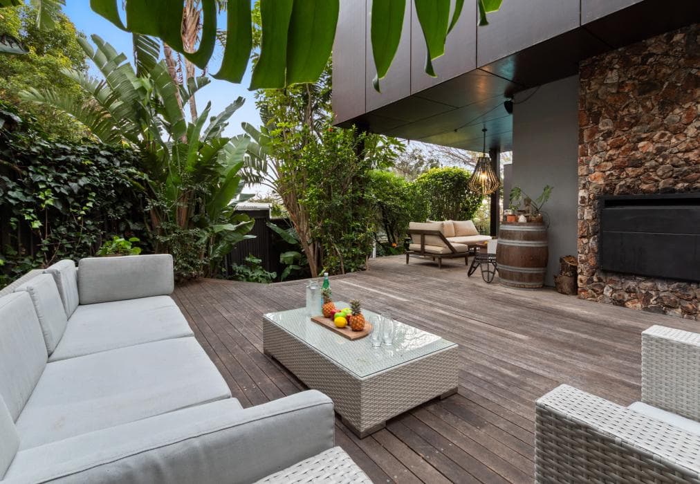 Higgo Crescent Villa