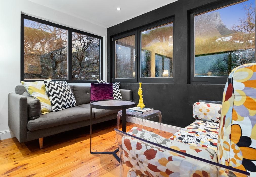 Higgo Crescent Villa