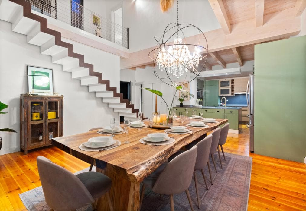 Higgo Crescent Villa