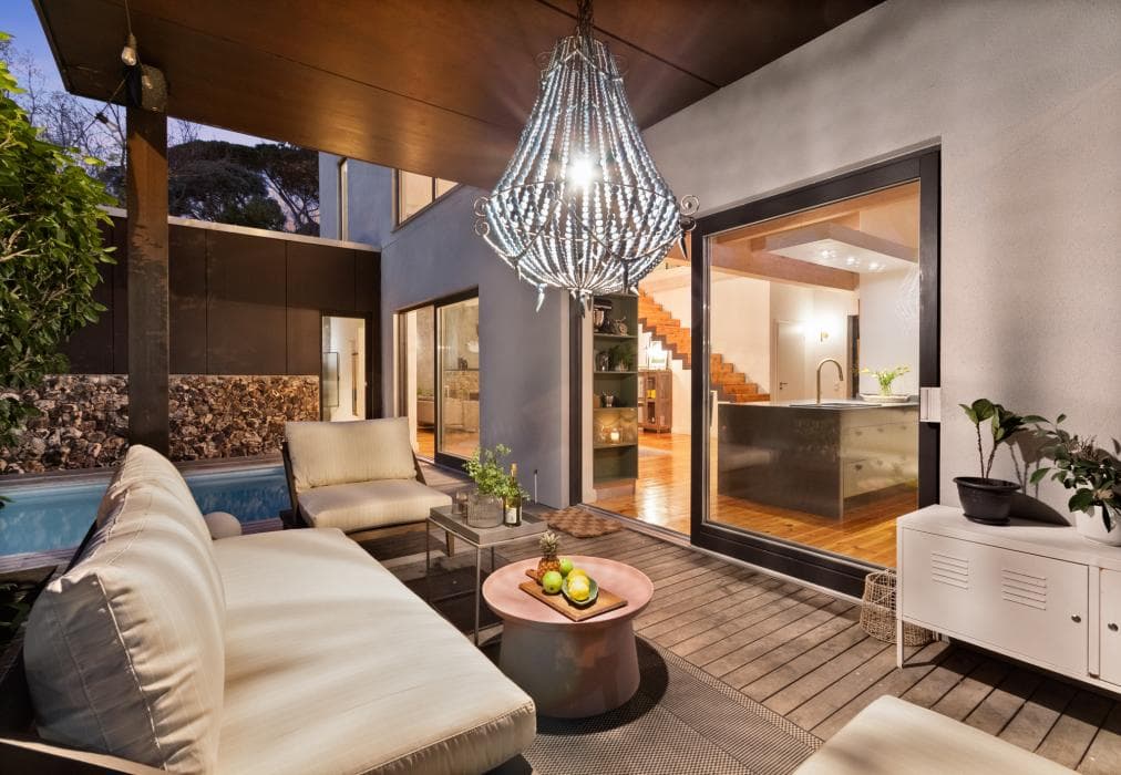 Higgo Crescent Villa