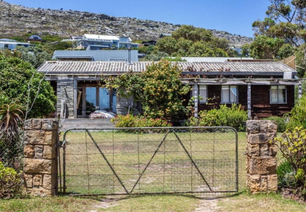 Scarborough Beach Bungalow