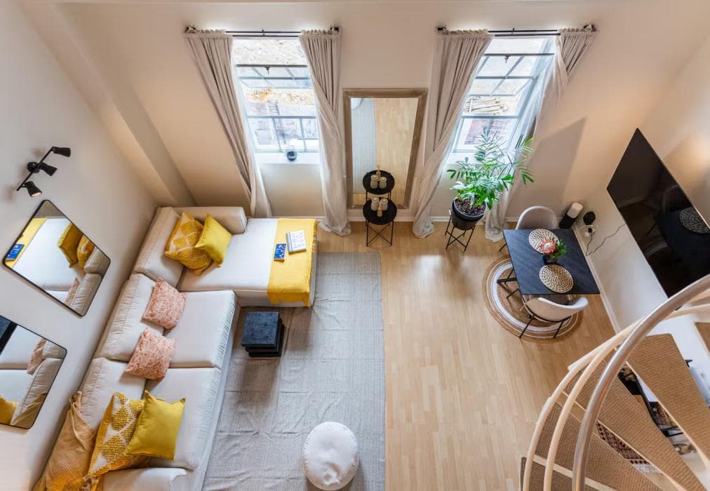 104 Hideaway Loft Studio