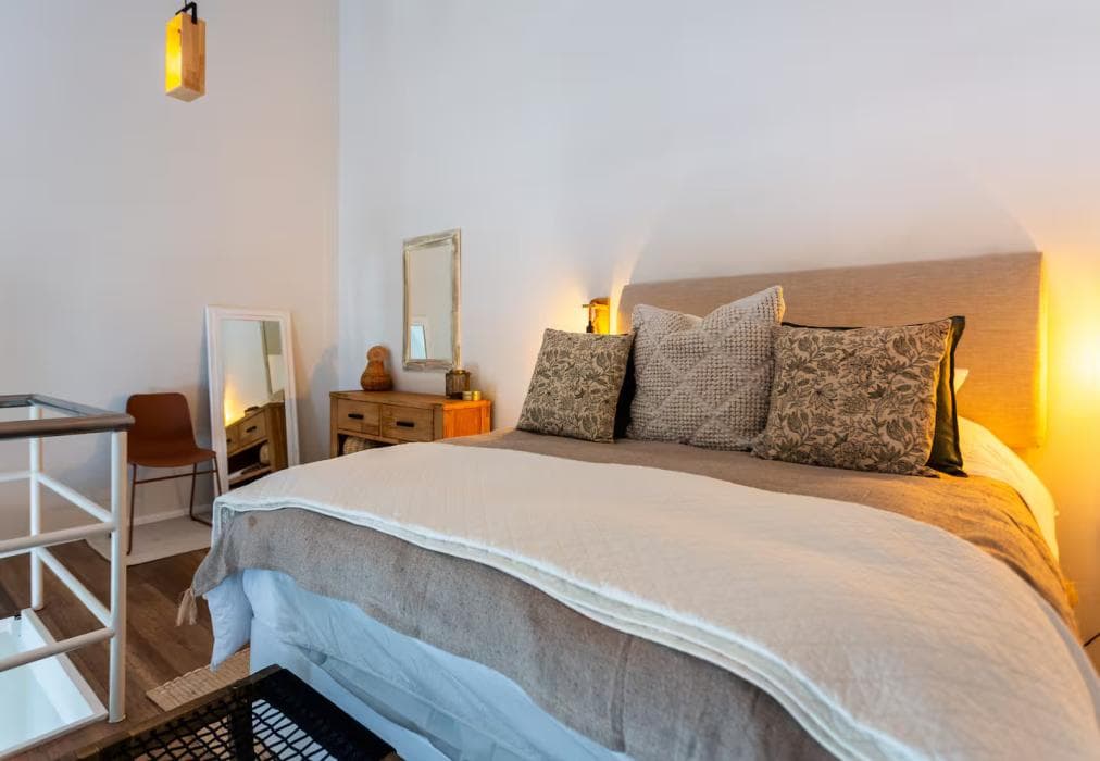 104 Hideaway Loft Studio