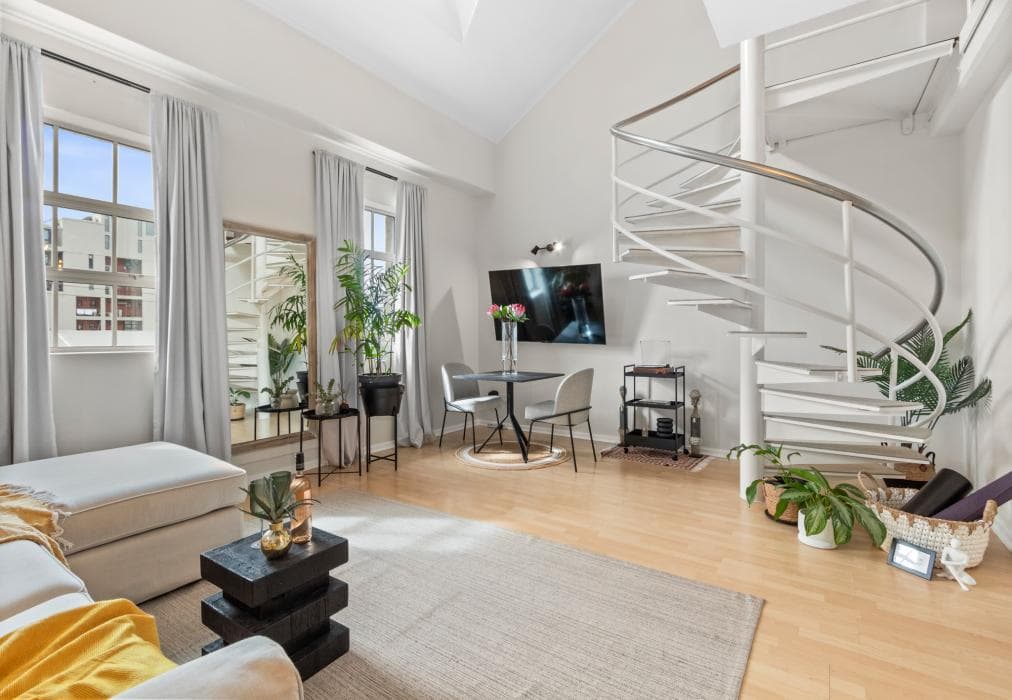 104 Hideaway Loft Studio