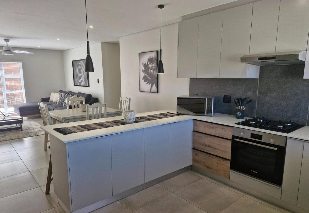 1 on York - Group House 13