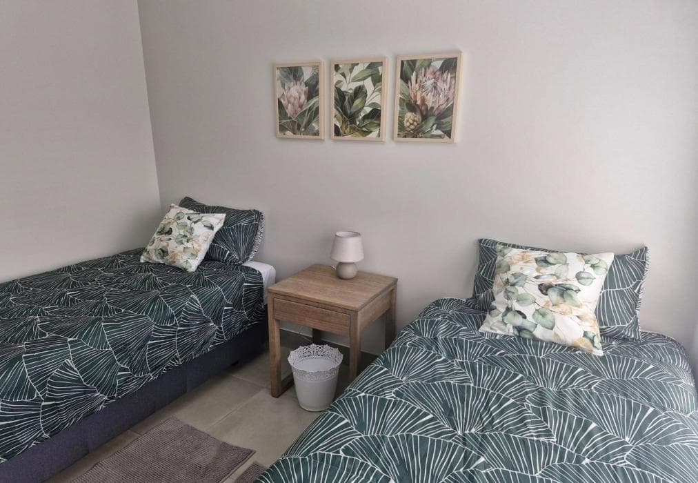 1 on York - Group House 13